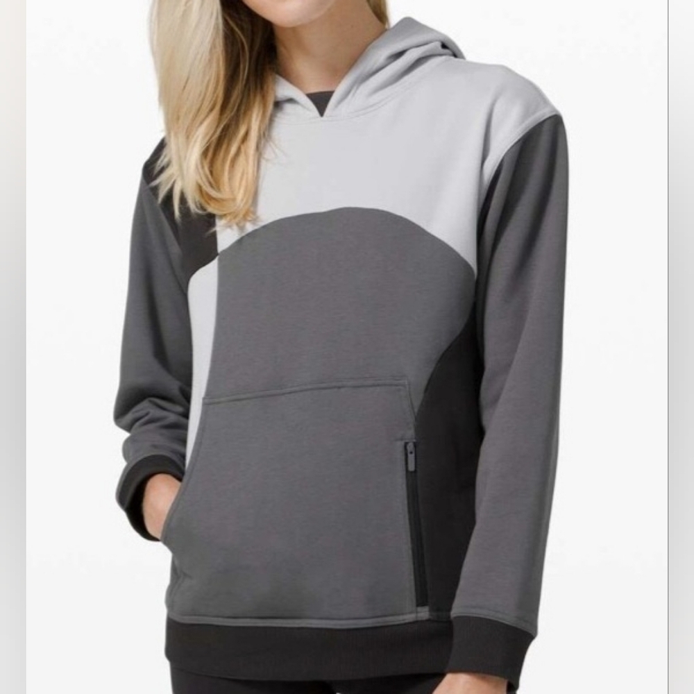 Lululemon Athletica Gray and White‎ Jacket